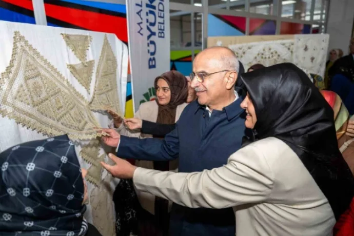 Malatya’da Kadın Kültür, Yaşam, Sanat ve Spor Merkezi törenle açıldı