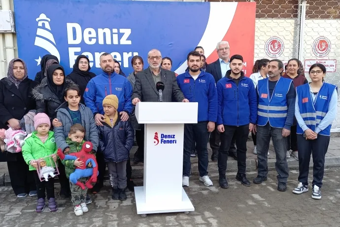 Malatya’da Depremzedeler İçin Geçici Giyim Mağazası Açıldı