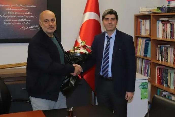 ALEVİLİKLE İLGİSİ OLMAYAN MÜDÜR