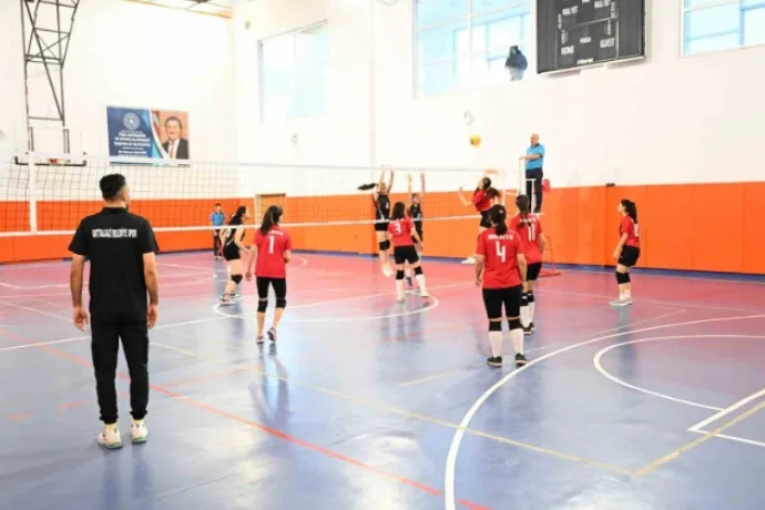 Battalgazi Yıldız Kızlar Voleybol Takımı, 3-0 galip