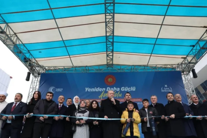 Yeşilyurt Belediyesi’nin yeni binası Cumhurbaşkanı Erdoğan tarafından açıldı
