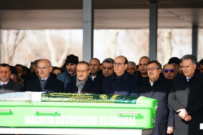 Başkan Geçit’in annesi dualarla son yolculuğuna uğurlandı