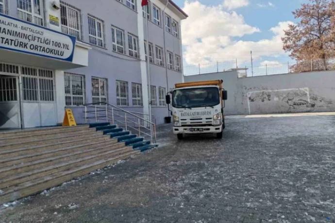 Battalgazi’de kar yağışına karşı erken müdahale