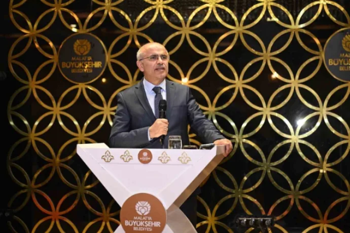 Başkan Er: "Konutlar hazirandan itibaren teslim edilecek"