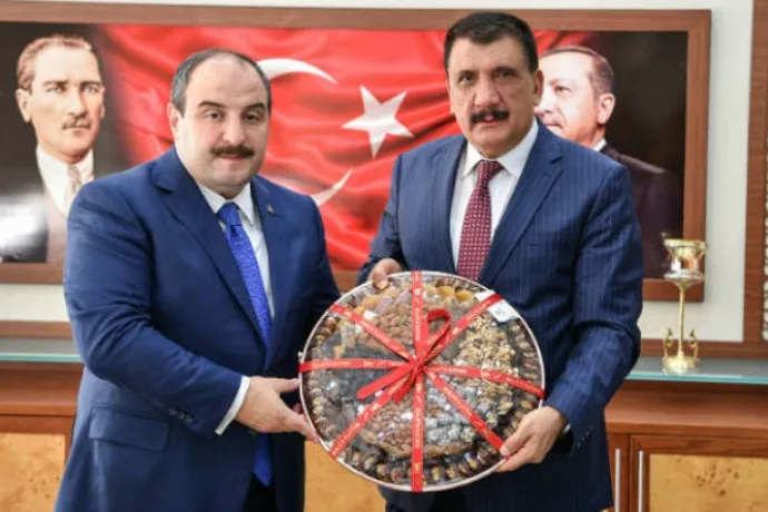 Malatya’mızın gelişmesini ve bir cazibe merkezi haline gelmesini arzu ediyoruz.