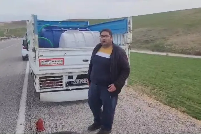 Arguvan’a süt almaya giden araç kurşun yağmuruna tutuldu