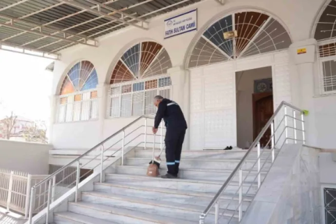 Battalgazi’de camiler bayrama hazırlanıyor