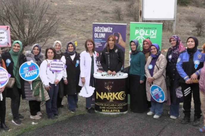Malatya’da doğa yürüyüşü ve fidan dikimi etkinliği düzenlendi