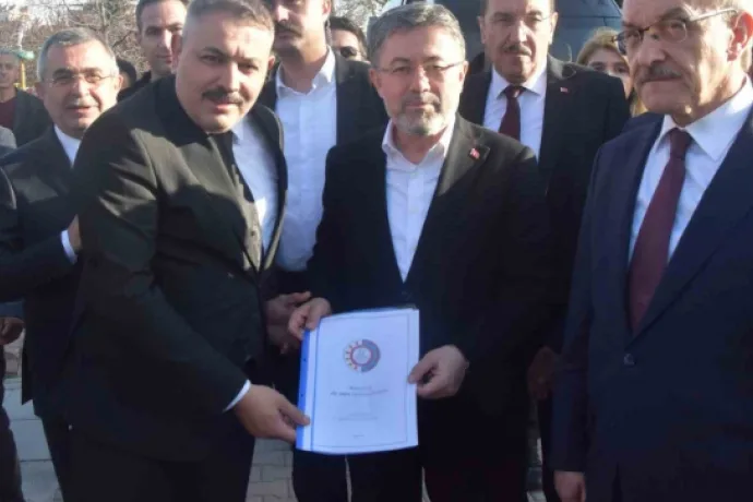 MTSO Yönetim Kurulu Başkanı Sadıkoğlu, Tarım Bakanı Yumaklı’ya kapsamlı dosya sundu