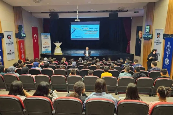 Malatya’da öğrencilere kaygı ve motivasyon semineri
