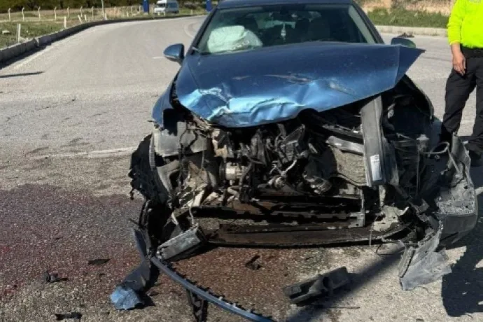 Akçadağ’da iki araç çarpıştı: 1 yaralı