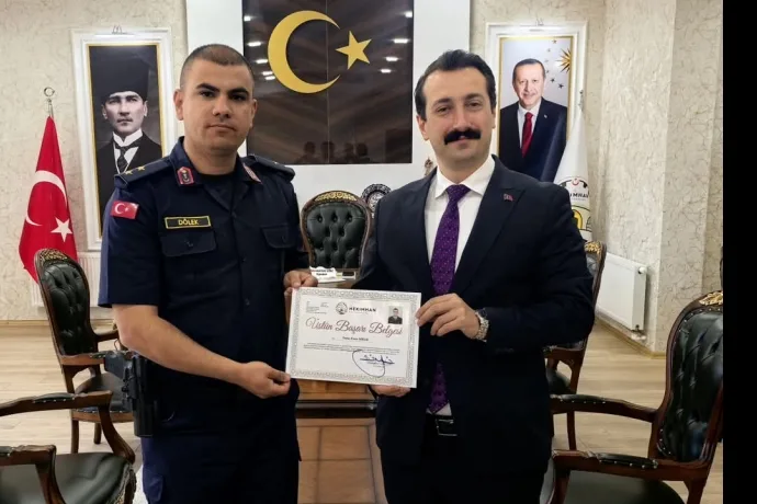 Hekimhan İlçe Jandarma Komutanı’na Üstün Başarı Belgesi