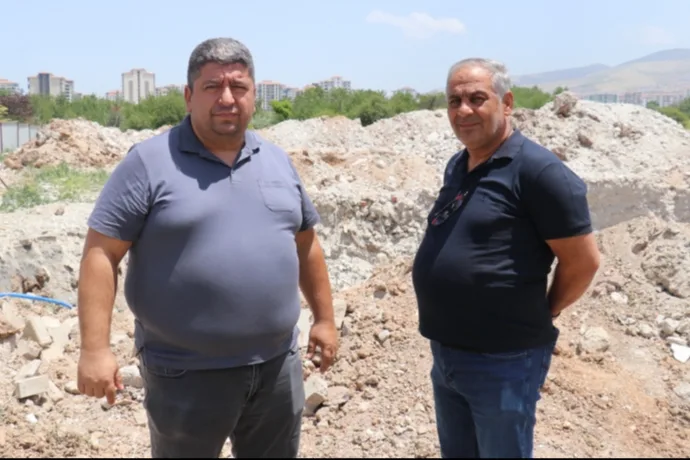 Müteahhit Aydın Şahin’den Aksa Elektrik’e Tepki: “Altyapıyı Vatandaşa Yüklüyor”