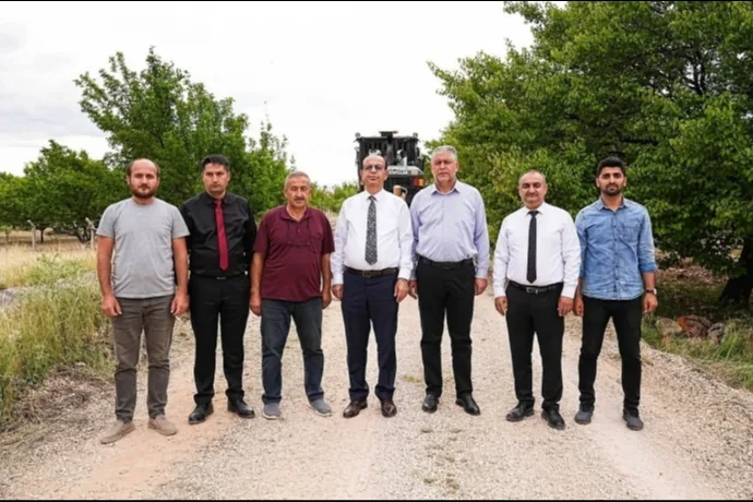 Yeşilyurt Belediyesi kırsal yollar için seferberlik başlattı
