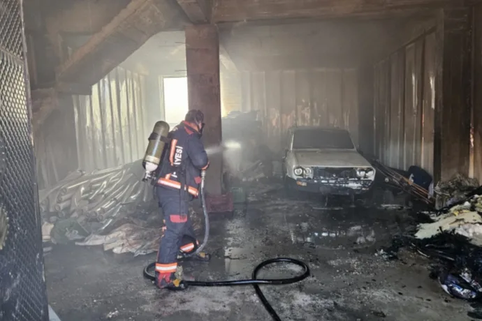 Akçadağ Ören Mahallesi’nde Ambar Depo Yangını!