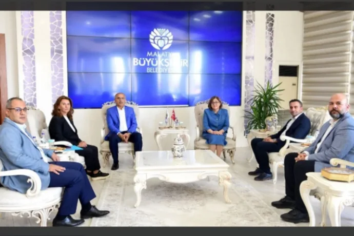 Malatya’nın Gelini Fatma Şahin’den Büyükşehir Belediyesi'ne Ziyaret