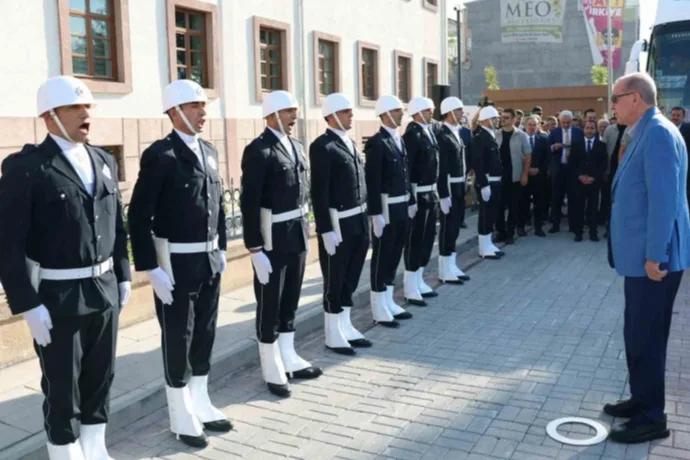 Cumhurbaşkanı Erdoğan Malatya Valilik binasının açılışını yaptı