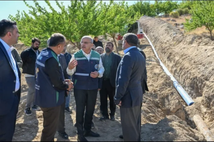 Başkan Sami Er: “Kuraklığa Karşı 250 Bin Metre Sulama Borusu Dağıtıyoruz”
