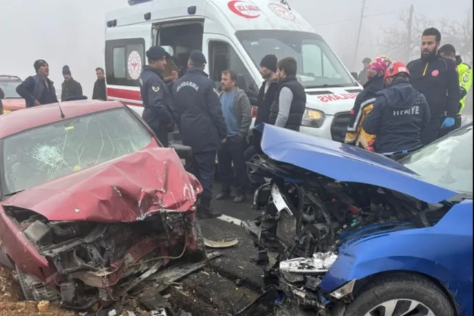 Akçadağ Develi Mahallesi’nde Trafik Kazası: 5 Yaralı