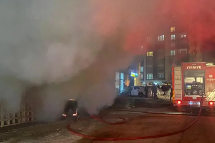 Karakavak Mahallesi’nde Konteyner Yangını