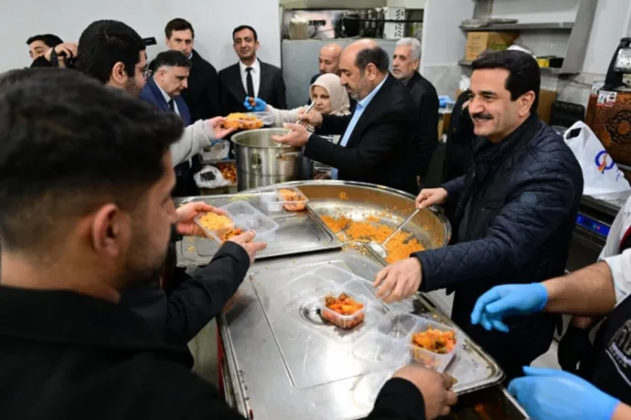 BAŞKAN TAŞKIN VATANDAŞLARLA İFTAR SOFRASINDA BULUŞTU