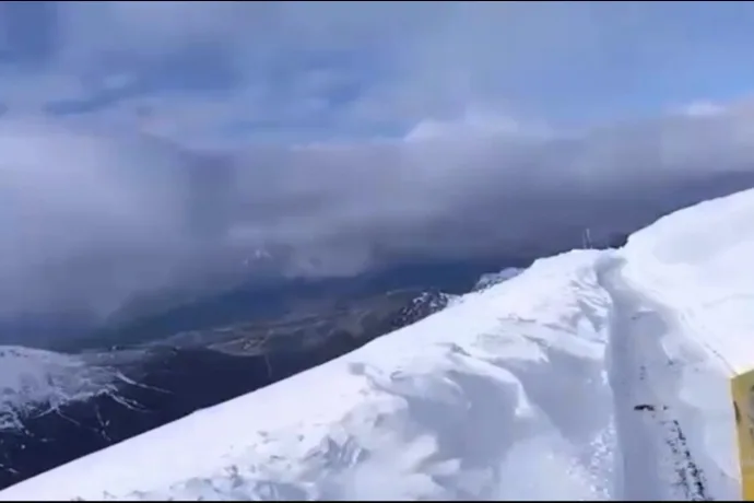 Kardan Kapanan Yamadağı Yolu Büyükşehir Ekiplerince Açıldı