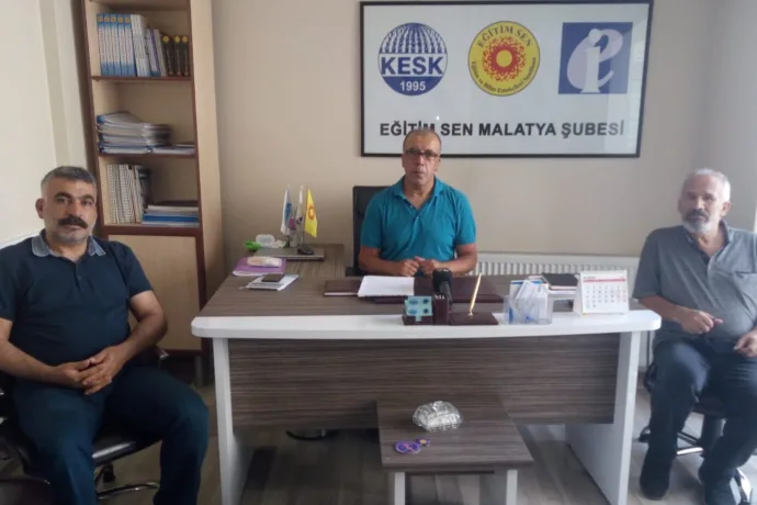 PANDEMİ DÖNEMİNDE ÖĞRENCİLER SINAVA GİRMEK İSTEMİYOR