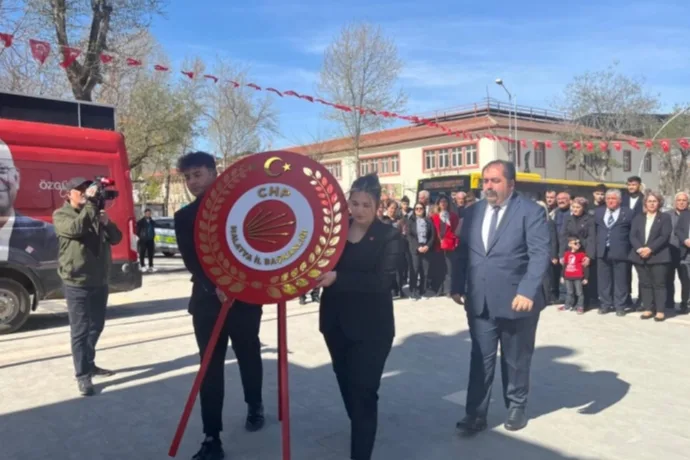 CHP’den 23 Nisan’da Atatürk Anıtı’na Çelenk