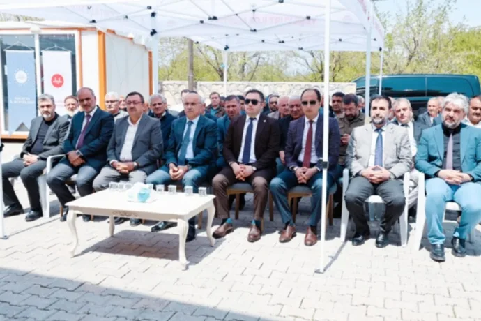 Deprem Sonrası Yeniden İnşa: Yaka Gökyüzü Camii İbadete Açıldı