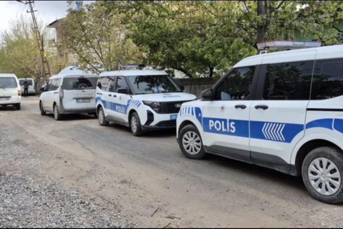 Evde Şüpheli Ölüm: Polis İnceleme Başlattı