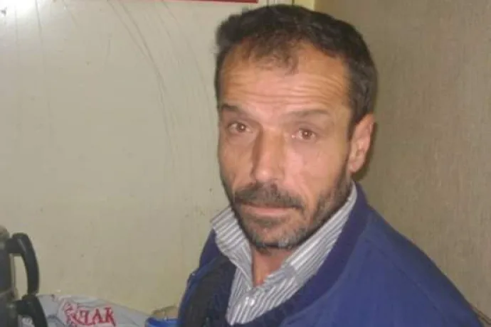 Görülmemiş kaza; Çöp arabası ile direk arasına sıkışıp hayatını kaybetti