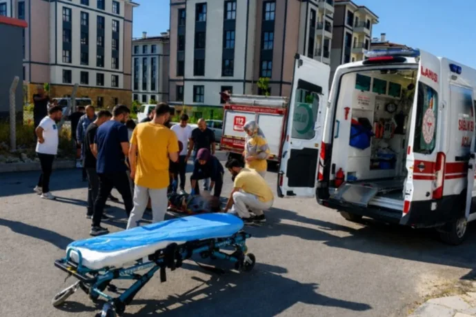 Otomobil İle Motosiklet Çarpıştı: 1 Yaralı