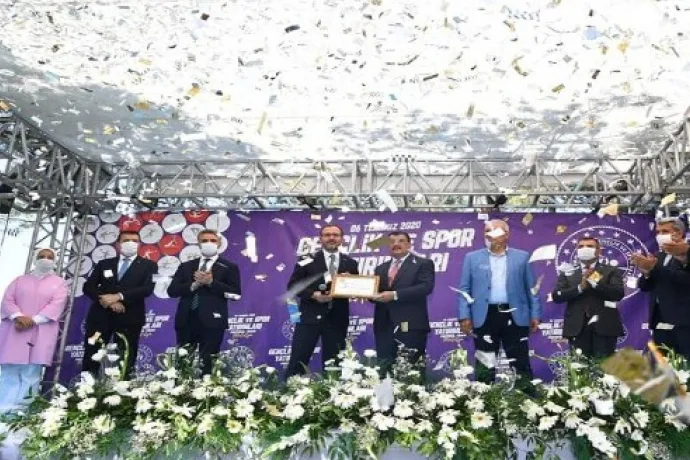 Gençlik ve spor için hazırlanan projelerde ilk imzalar atıldı