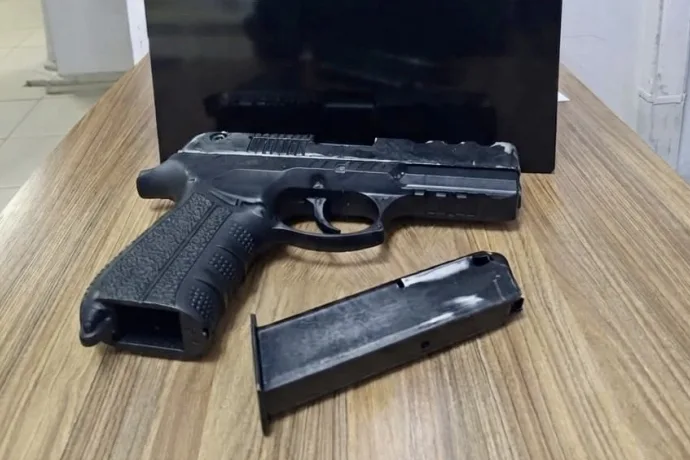 Tartıştığı Kişinin Aracına Ateş Etti