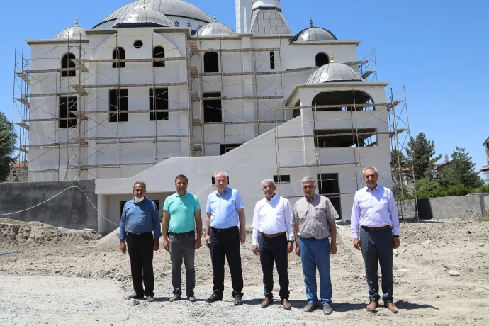 BATTALGAZİ ALACAKAPI MERKEZ CAMİ İBADETE AÇILMAK İÇİN GÜN SAYIYOR
