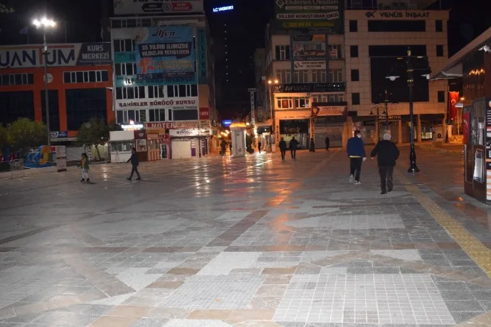 Malatya beşik gibi sallanıyor