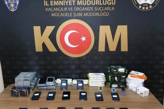 Kaçak cep telefonları ele geçirildi