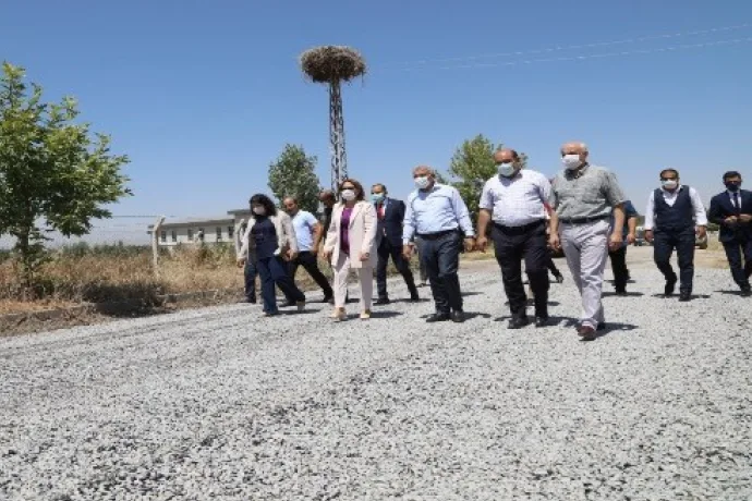 Battalgazi Belediyesi, Turgut Özal Üniversitesinde asfalt serimi yaptı