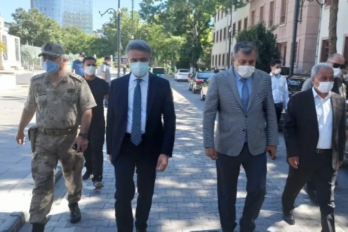 Malatya'da evinde karantinada durmayan vakalar yurtlarda zorunlu karantinaya alınacak