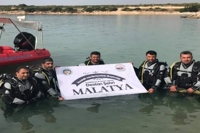 Balık adamlar eğitimlerini tamamladı