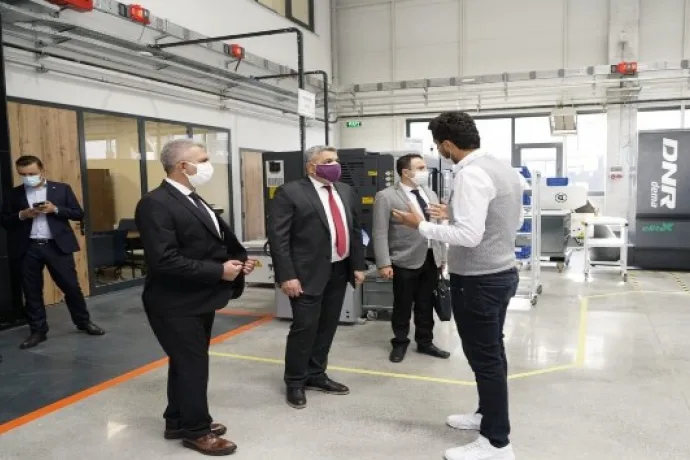 Fabrika gibi eğitim merkezi