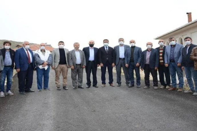 Hekimhan Işıklı Mahallesi'nin 20 yıllık asfalt özlemi giderildi