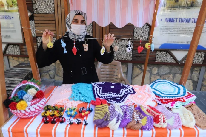 HANIMELİ PAZARI YOĞUN İLGİ GÖRÜYOR