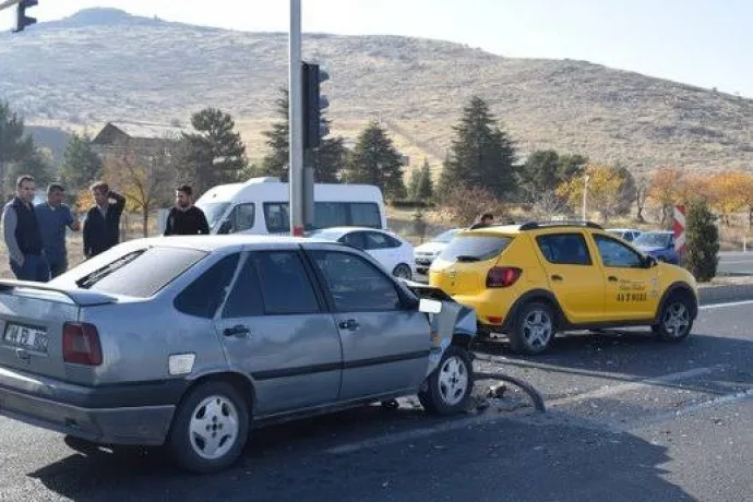 Malatya'da trafik kazası: 3 yaralı