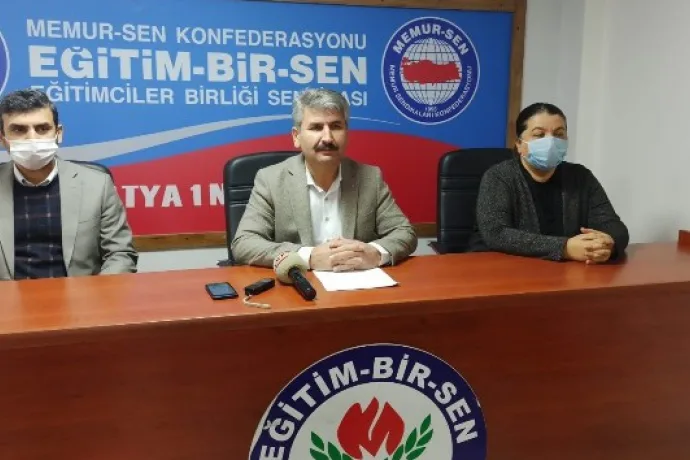 Malatya'daki öğretmenlerden Meslek Kanunu talebi
