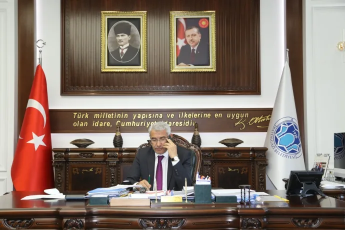 BAŞKAN GÜDER, TRT GAP RADYOSU’NDA “BİRLİKTE BAŞARACAĞIZ” PROJESİNİ ANLATTI