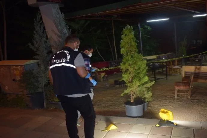 Bir kişinin öldüğü 2 kişinin de yaralandığı silahlı saldırı olayının failleri tutuklandı