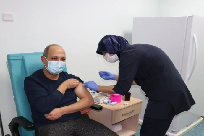 Malatya'da gönüllülere vurulan Çin aşısında rapor edilen bir yan etki görülmedi