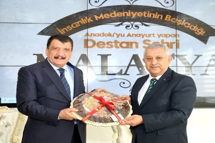 Gürkan, Başkan Zeybek'i ağırladı