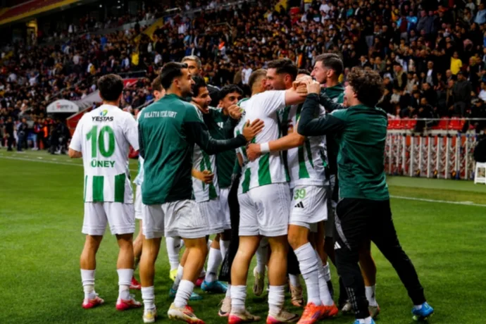 Yeşilyurtspor’dan Destansı Zafer! Final Biletini Uzatmalarda Aldı